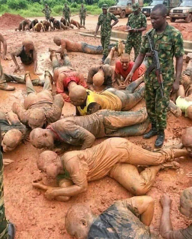 FINESOUL289141's tweet photo. 98% of these biafrans never made it back alive, I was among those first sect of biafrans that matched in ABA when mazi nnamdi kanu visited the zoo Nigeria publicly for the first since he started radio 📻 Biafra broadcast, I can tell you all for a fact that, many biafrans have kpaied for just protesting, talking about Biafra, having the biafran flag, and many more unnecessary reasons, these zoo Nigeria animals don't value human lives, when we were coming back from ABA with many buses, the zoo Nigeria soldiers were stationed to check everyone's phones and search pockets to see if anyone of us had any thing in connection to Biafra, luckily I managed to squeeze myself through the window and ran away, I couldn't tell of the outcome of the rest, because many were marshaled into the forest, many were forced into different vehicles and Vans, innocent Men, innocent biafrans, many were taken to the barracks, many never made it out alive, the story is too long, at least, the one I experienced in my lifetime, the zoo Nigeria is evil to a fault, they don't value human lives.