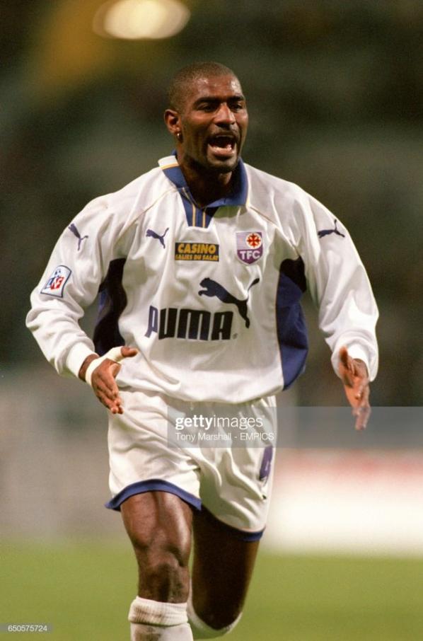 🎂🎂𝐉𝐎𝐘𝐄𝐔𝐗 𝐀𝐍𝐍𝐈𝐕𝐄𝐑𝐒𝐀𝐈𝐑𝐄🎂🎂

Oceano 🇵🇹 (64 ans)

👕33 matchs TCC avec le @T...