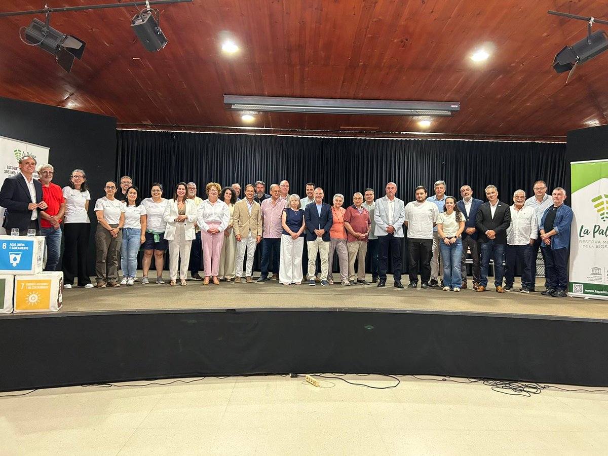 CabLaPalma's tweet photo. 💚 La Reserva Mundial de la Biosfera La Palma culmina la celebración de su 43.º aniversario reafirmando su papel como espacio de cooperación al servicio de la isla.

https://t.co/FTGHaT8OHF https://t.co/DgWfkTPncg