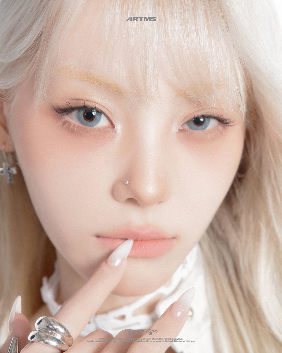official_artms's tweet photo. ARTMS <Hyper-Ego>
Concept Photo (Aura Ver.1) 

JinSoul

2026.08.07 1PM KST

#ARTMS #아르테미스 #OURII
#JinSoul #진솔
#Hyper_Ego https://t.co/pq5nNxdmW6