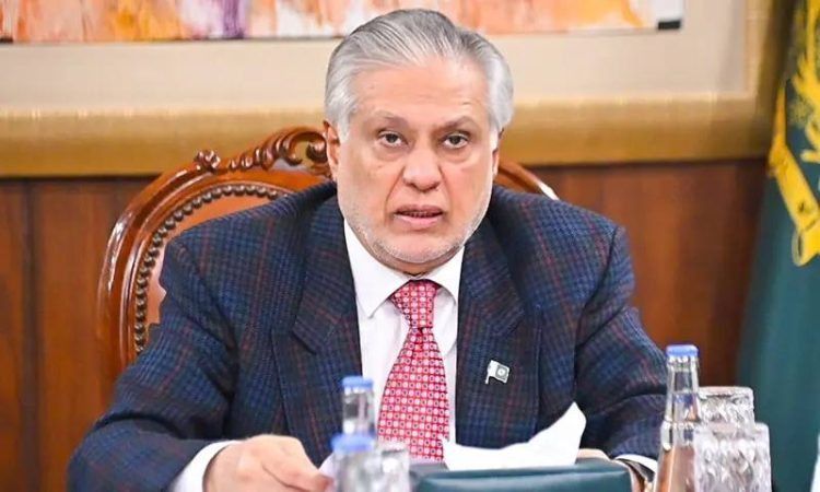 JimmyVirkk's tweet photo. اسحاق ڈار اکثر قرآن مجید کی آیات پوسٹ کرتے ہیں۔ یہ ظاہر کرنا مقصود ہوتا ہے کہ وہ اب لوٹ مار اور منی لانڈرنگ چھوڑ کر متقی بن چکے ہیں۔

اس کے رشتے داروں نے فارن خواتین بلا کر ان کو یرغمال بنایا ان سے تاوان مانگا اور بعد میں ان کو ریپ کر دیا۔

ریپ کو فقہاء نے زنا بالجبر یا حرابہ کے زمرے میں رکھا ہے۔

قرآن مجید میں زنا بالجبر کی سزا سو کوڑے ہیں اور حکم ہے کہ ایسے بدکارشخص پر رحم نہ کیا جائے اگر تم آخرت پر یقین رکھتے ہو تو۔

یہ سزا غیر شادی شدہ لڑکوں کے لئے ہے۔ لیکن ڈار فیملی کے جو مرد (اسحاق ڈار سمیت) شادی شدہ ہیں اور اس جرم کے مرتکب پائے گئے ہیں انہيں سنگسار کرنے کا حکم ہے۔