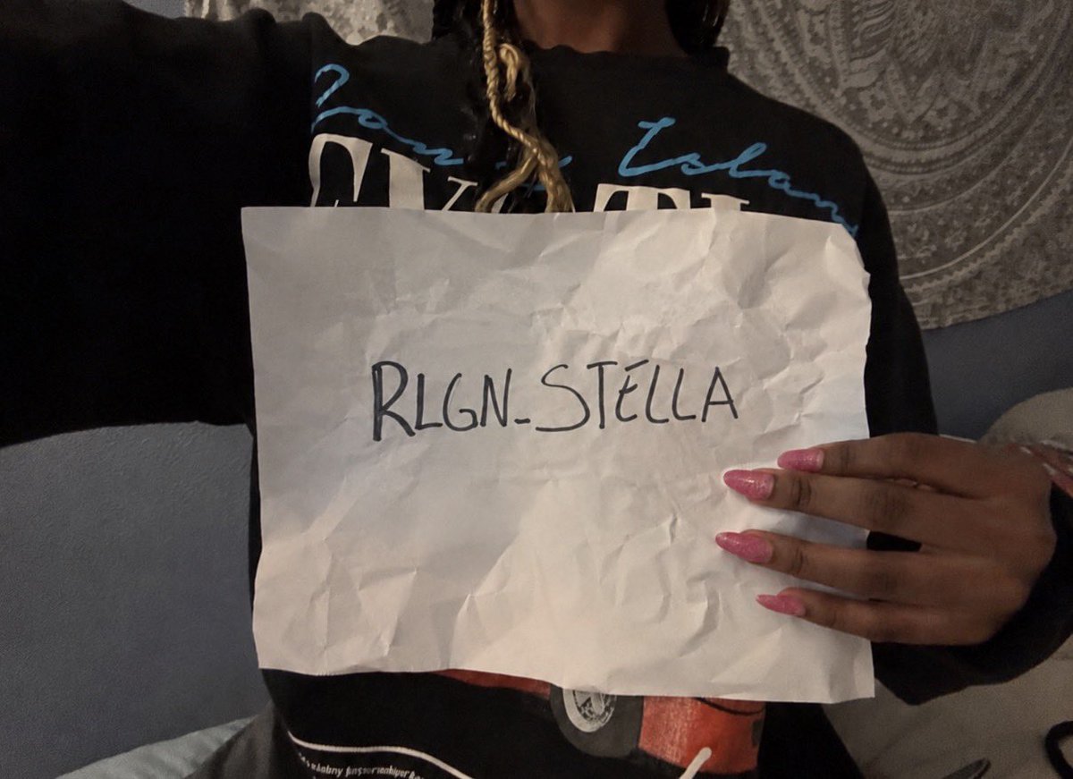 Stellasxtv's tweet photo. like we you see👁️ https://t.co/8ykNROrYGr