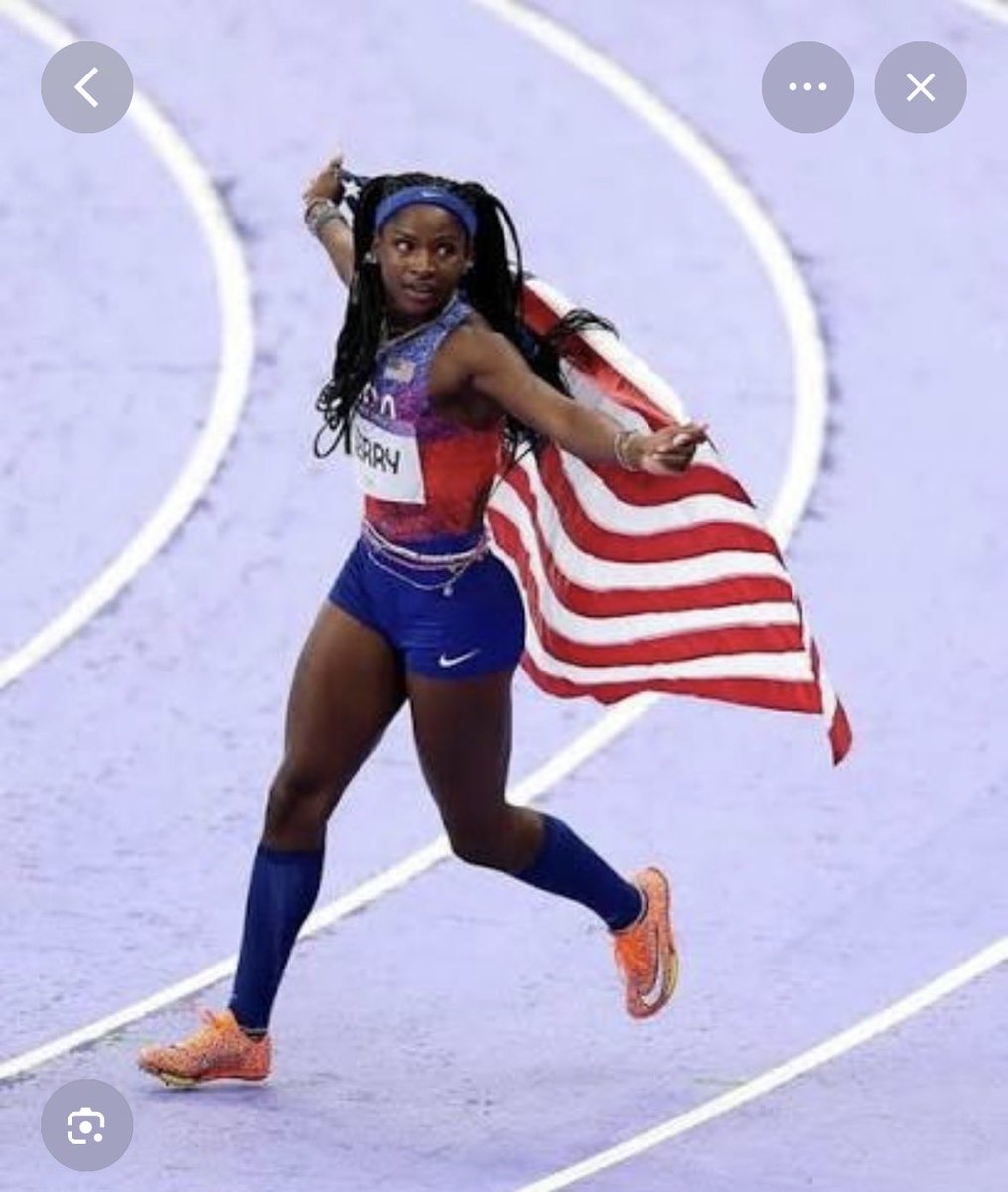 amberjainay's tweet photo. Could be the Americas biggest star but doesn’t realize her own potential. https://t.co/ksy93RVqb8