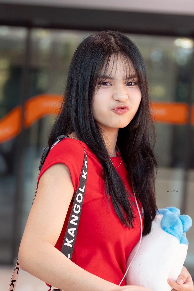 chocofy's tweet photo. 260706 JAZZLYN TRISHA 🤣😘 https://t.co/3KDxzeYS1A