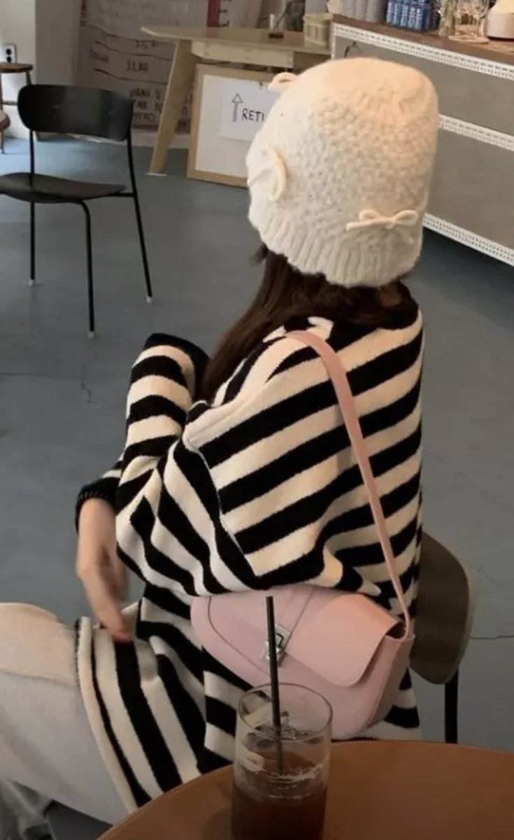 chubbi2hand's tweet photo. 🧳ref https://t.co/A1s1ABp2Dv