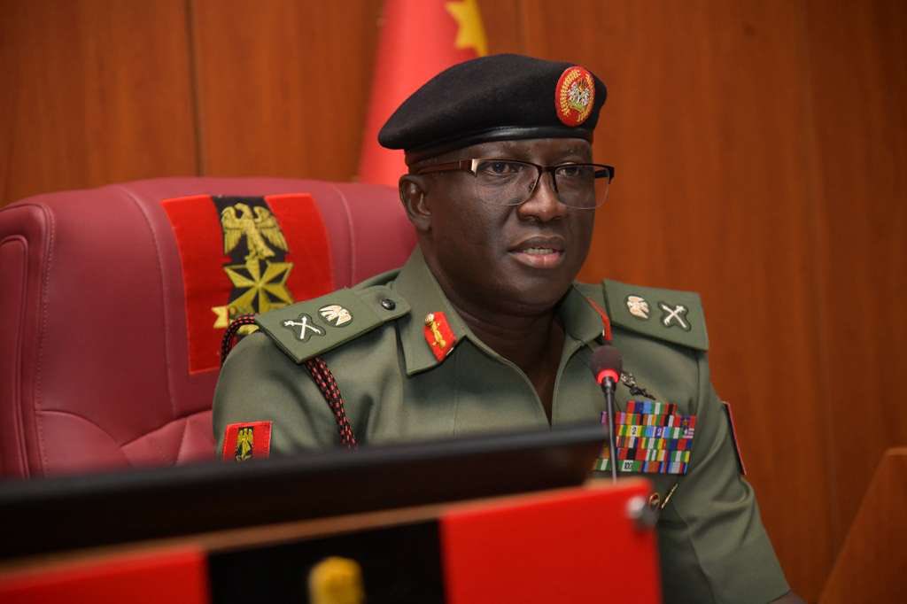 DailyPostNGR's tweet photo. Army ready to block foreign jihadists from entering Nigeria – COAS https://t.co/Zm1FswjTR5 https://t.co/0dpdxS4Mm6