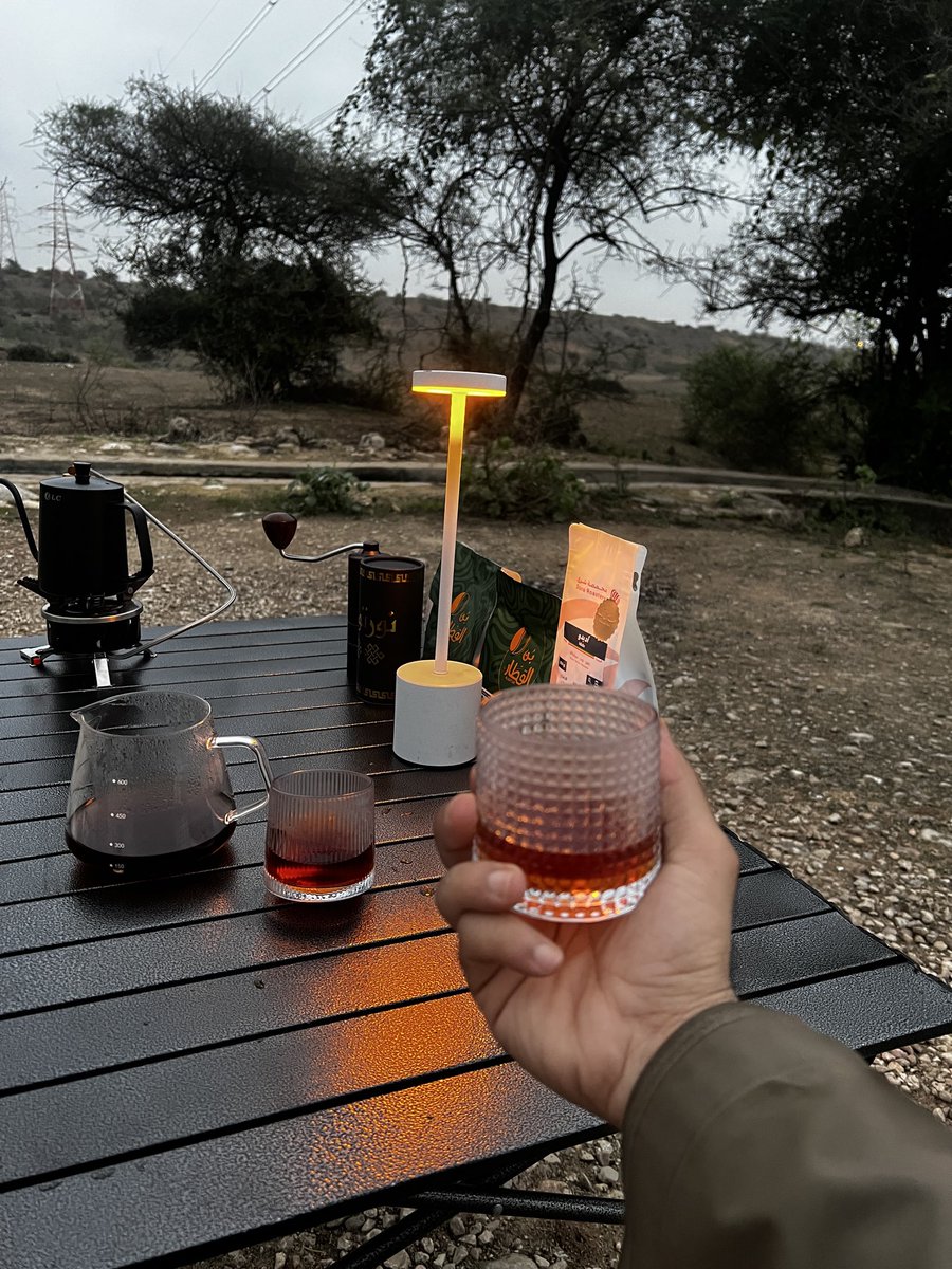 Inspiring_2's tweet photo. بدا يزين الجو .. وتزين الاخلاق
وهب النسيم البارد وردّت الروح ..
#مساء_الــود_والـــورد https://t.co/FH29tiNoq8