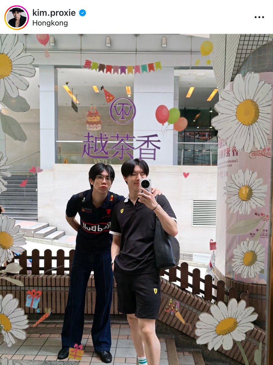 chokunchoboii's tweet photo. พี่คิมบอกว่ามีคนใช้เงินแบบเยอะมาก ไม่ใช่รัชชานนท์ ไม่ใช่ออสก้า มีคนเดียวค่ะ ไปดูสตรแล้ว 55555555555555555555555555555555555555555555555555555555555
#PROXIEKim 
#PROXIEChokun https://t.co/cAsPZJugov