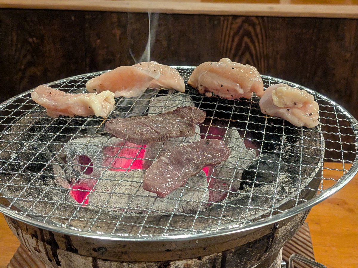 Yuke125's tweet photo. ジジィもしくは女子の焼肉 https://t.co/5rtsNnsJFq