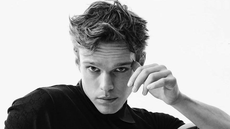 rhaenyrions's tweet photo. my modern dunk and his dragon boys https://t.co/0M1XBdiPBF