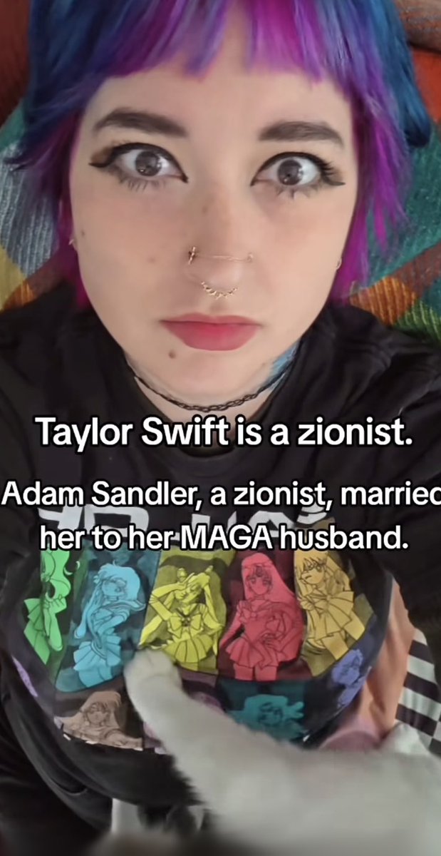 archer1stan's tweet photo. BRO 😭 do all of them have the same parents or something they gotta be making these in the same lab it’s always a multicoloured in bred looking libtard with a piercing https://t.co/Qib9fGZqGa