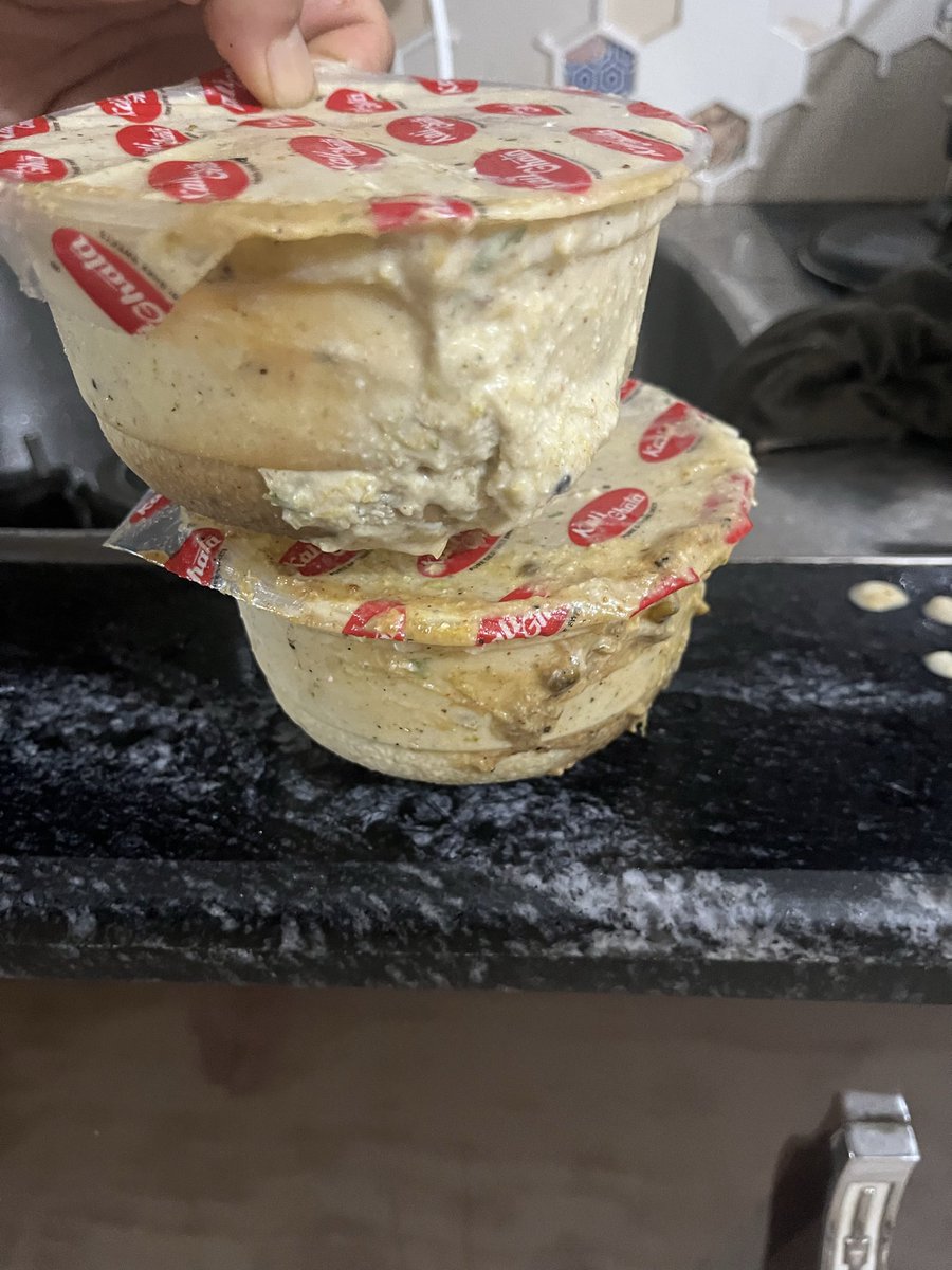 chhavi06's tweet photo. @SwiggyCares @Swiggy @jagograhakjago 
This is how my recent order delivered. 
Especially when you are charging Rs34 for packaging. Is this even ethical? 
Order no #242316339647506. https://t.co/tJsmrjli7n