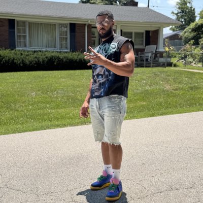 3MD_4's tweet photo. #NewProfilePic https://t.co/OQfZYV01Rl