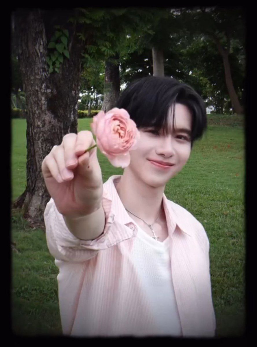 Ren tweet media