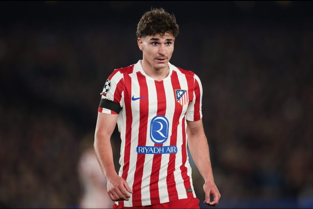 SpiderNano002's tweet photo. Todo apunta a que el club obligará a Julián a pedir perdón a la afición y olvidarse del equipo azulgrana https://t.co/WjFVSqdk2F