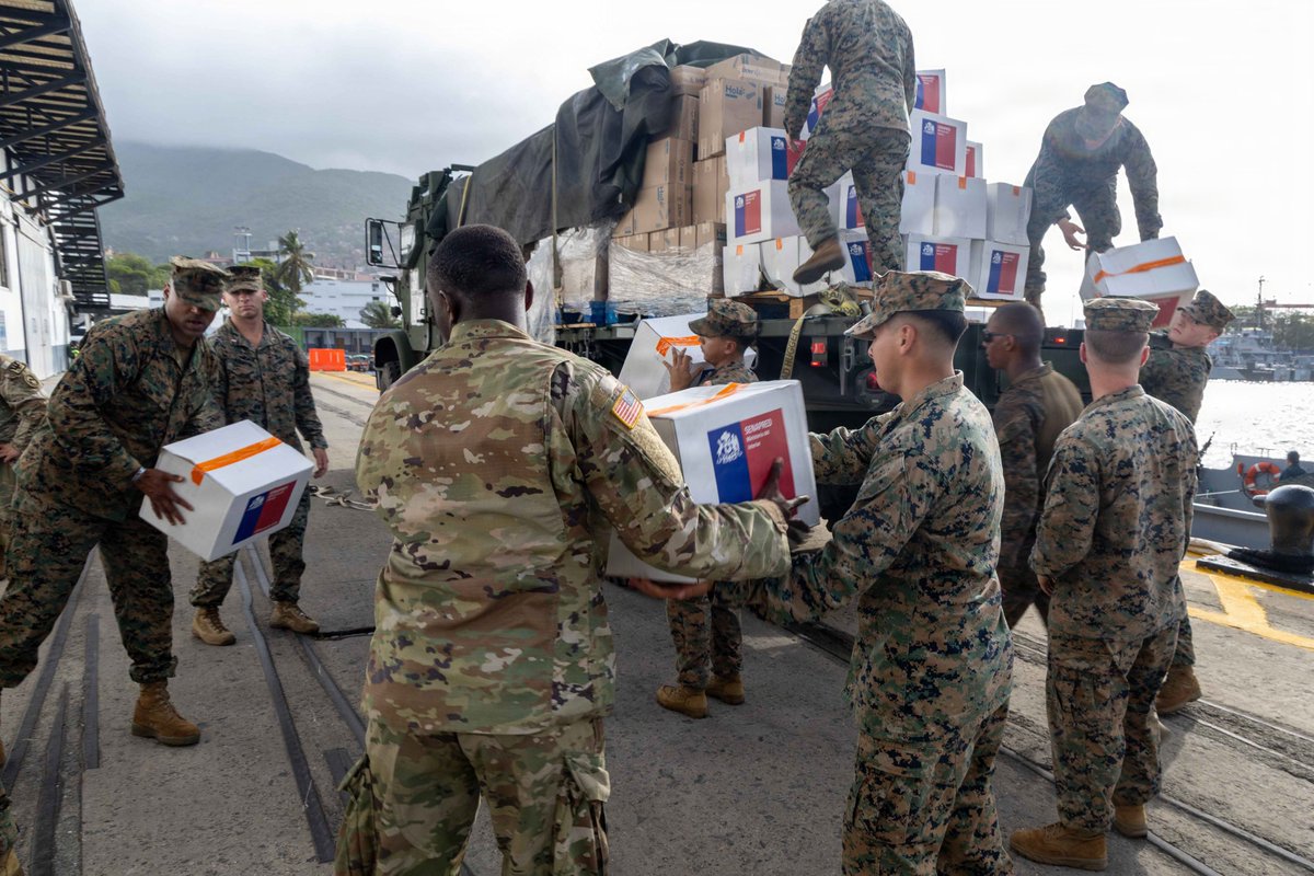 Southcom's tweet photo. U.S. Marines with Littoral Combat Force-24 and a U.S. Soldier with @JTF_Bravo offload supplies from the bed of a Medium Tactical Vehicle Replacement during a supply transfer at the Port of La Guaira, Venezuela, July 4, 2026.

At the direction of #SOUTHCOM, U.S. military forces are supporting @StateDept-led U.S. government relief operations following the devastating earthquakes that struck the nation on June 24, 2026.

@DeptofWar @The24MEU @USMC @WHAAsstSecty @USForeignAssist @USAenEspanol @usembassyve