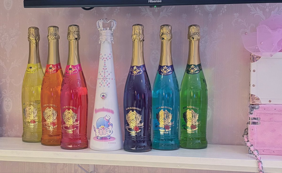 te_ot6's tweet photo. フィリコ入荷したよ、誰がさいしょに空けてくれるの？ https://t.co/be1d6vIkvh