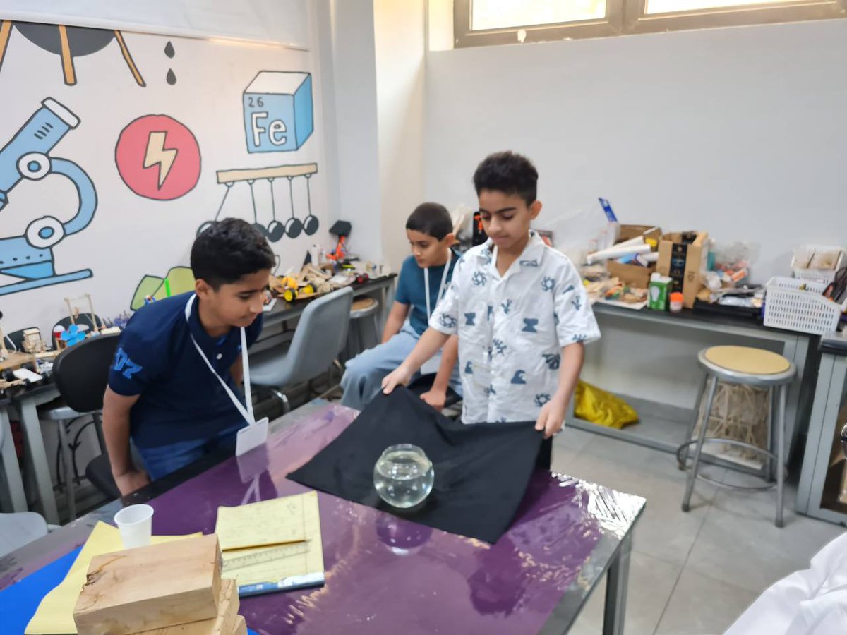 alanjal_schools's tweet photo. صور من فعاليات برنامج موهبة الإثرائي الأكاديمي 2026 في مدارس الأنجال الأهلية بالأحساء         
فعاليات اليوم الثاني
حقيبة كن عالما في الفيزياء والهندسة #برنامج_موهبة_الإثرائي_الأكاديمي_2026_في_مدارس_الأنجال_الأهلية_بالأحساء
@mawhiba https://t.co/IndaVs7Q7u