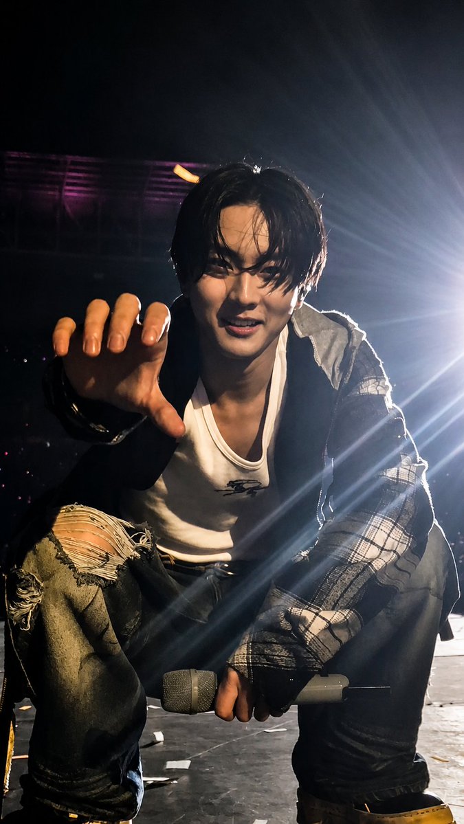 btsgloow's tweet photo. E COMO NÃO TROCA DEPOIS DISSO DAQUI ???????????? https://t.co/8nicoqNoOq