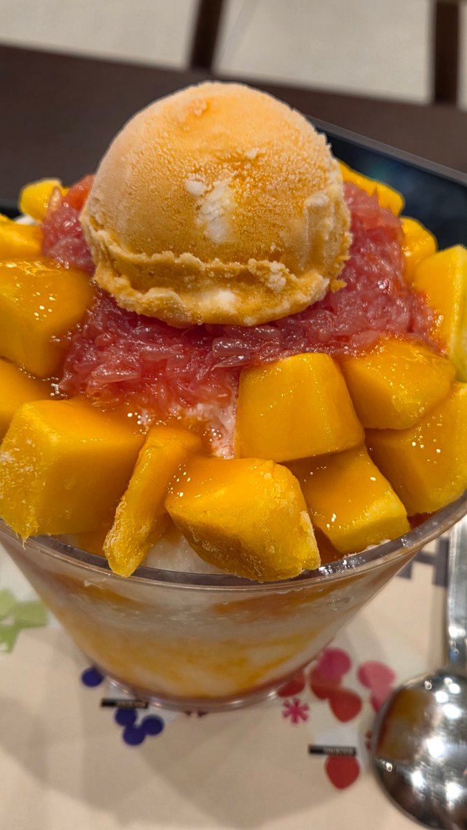 8383B9's tweet photo. 오늘 머근거 개맛잇음 https://t.co/9cFWOSE8Nk