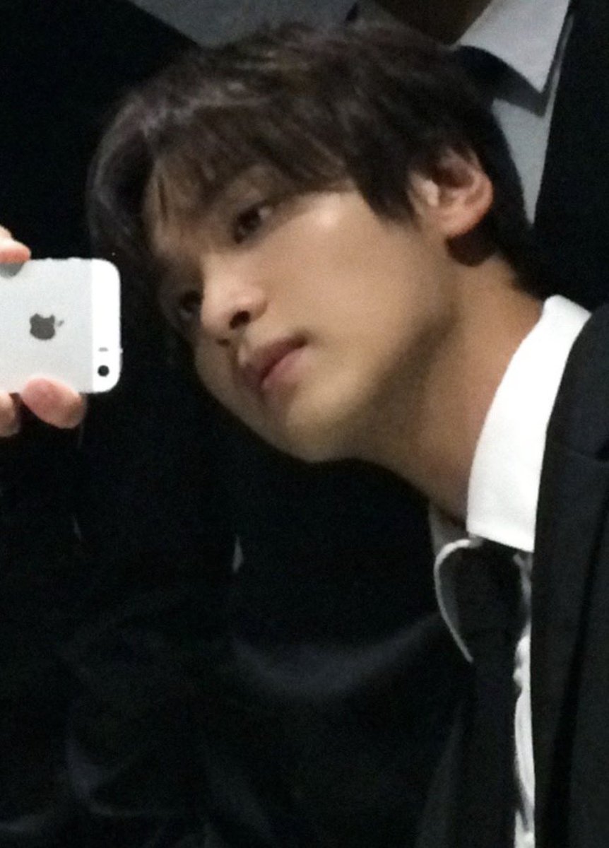 nxthcoo's tweet photo. 이게 바로 10년차에도 여자들 얼굴 빨개지게하는 비주얼이다 ｡・//ε//・｡ https://t.co/NxeibQ7drP