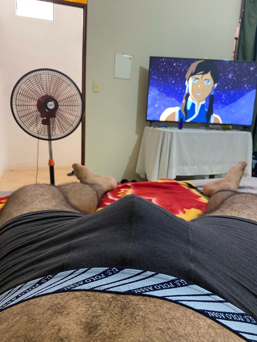soyleal_96's tweet photo. Que color de boxer traen hoy? 👀 https://t.co/s7QWIGP0h7