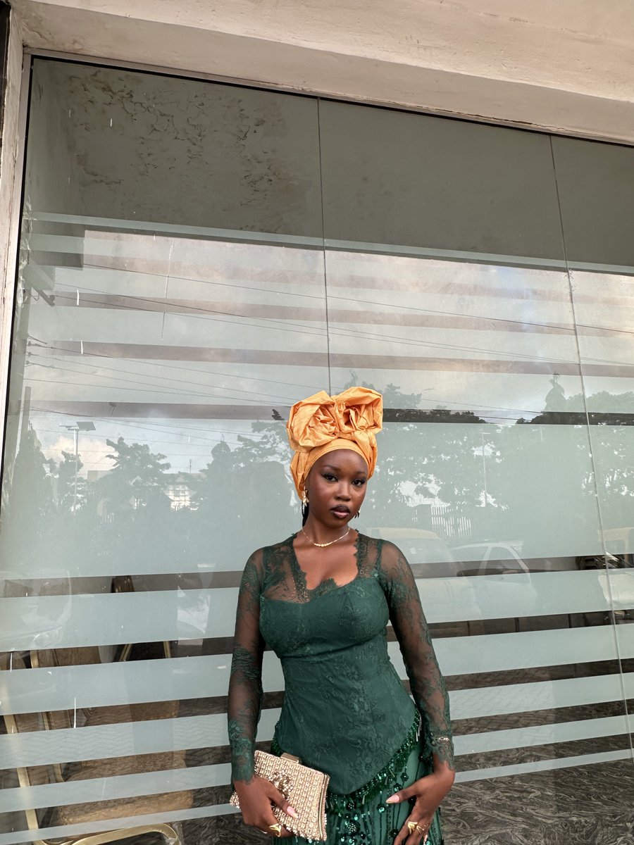 _toluwalashe's tweet photo. Ówàmbė 💚 https://t.co/wNHO9p23os