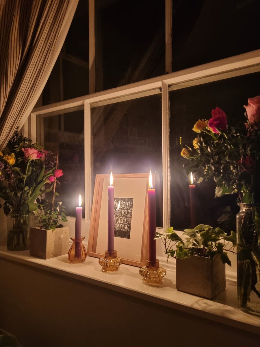 KittyThorneLdn's tweet photo. Thinking back to a memorable evening... candlelight, flowers, and decadent touch https://t.co/PCtPb6e9PL