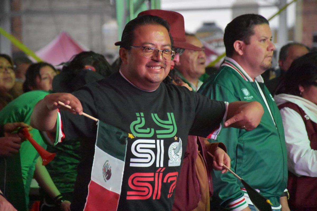 SEPICDMX's tweet photo. ⚽🇲🇽 El sueño mundialista llegó a su fin, pero la pasión se vivió hasta el último minuto.

Aunque el marcador no favoreció al Tricolor, la pasión por el fútbol y el apoyo de la afición se hicieron sentir en cada momento. Gracias a todas y todos por esta experiencia. https://t.co/iiH0b7Jn6K
