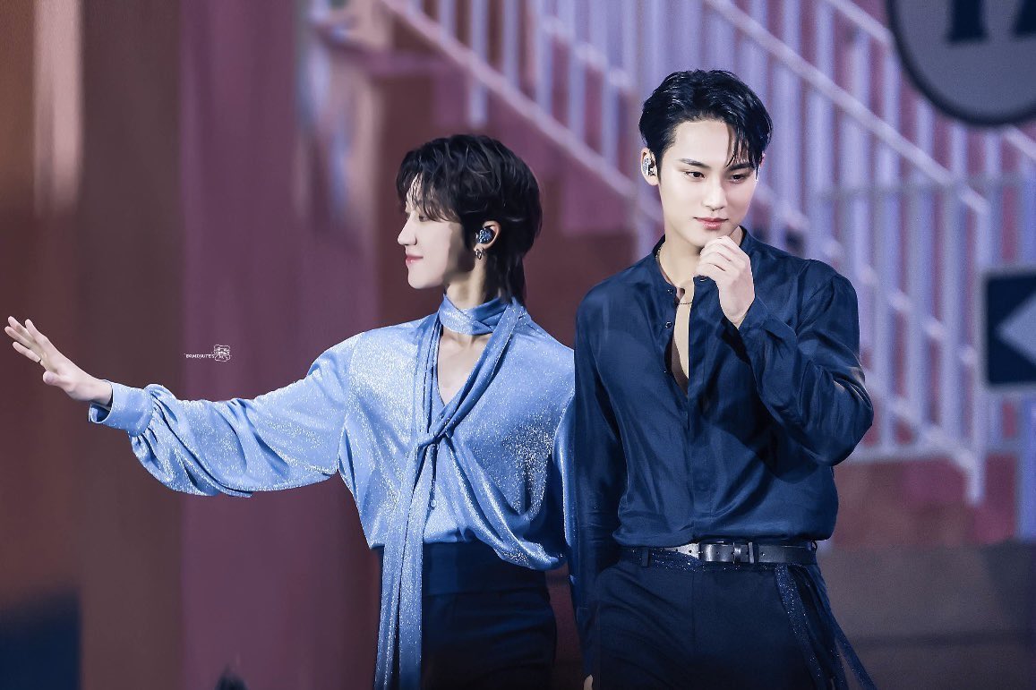 _empttysoul_'s tweet photo. ทรงพระเจริญ https://t.co/GYEweayZiu