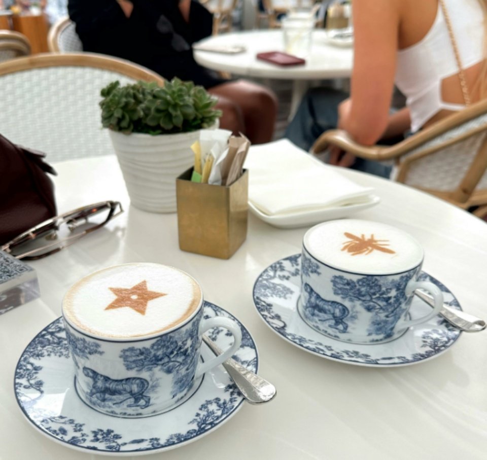 news24max's tweet photo. Here's the Scoop! Coffee &amp; News https://t.co/y3kJZuzicL
