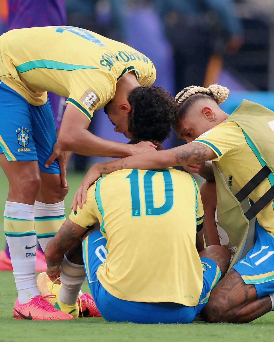 abdullahiman24's tweet photo. Brazil was eliminated in the Round of 16 of the 2026 FIFA World Cup after losing 2-1 to Norway. Standing by my team through every high and low. Brazil is the team I carry in my heart forever. Today, tomorrow, and always — I���ll stand with my team. 🇧🇷🖤 https://t.co/ymKkcY8yFo
