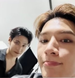 piiggyjj's tweet photo. คนมีแฟนก็ถ่ายรูปฟีลนี้กันเป็นปกติแหละ เข้าใจได้ 🤧🤭 https://t.co/fVE5Lc0VIe