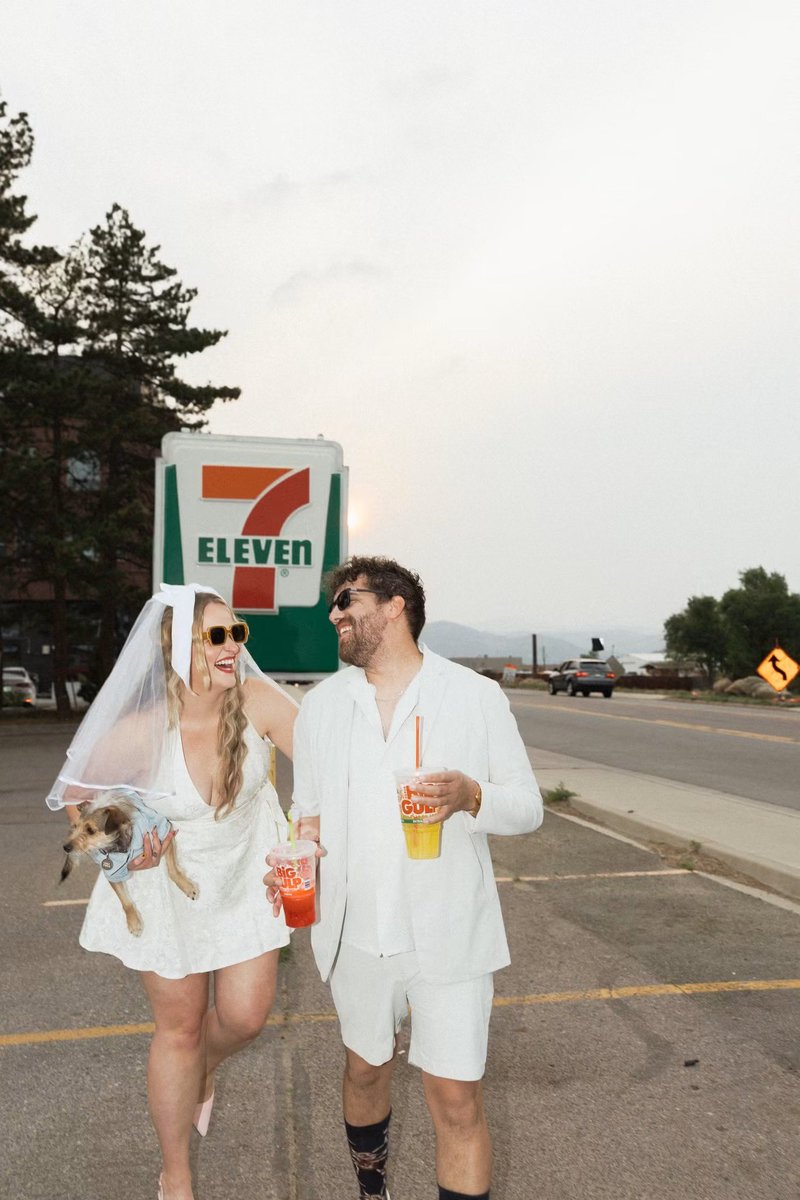 MadRealMatt's tweet photo. Hey @7eleven we’re getting married on 7/11… any chance you wanna sponsor it 🤷‍♂️? https://t.co/el5npdHPze