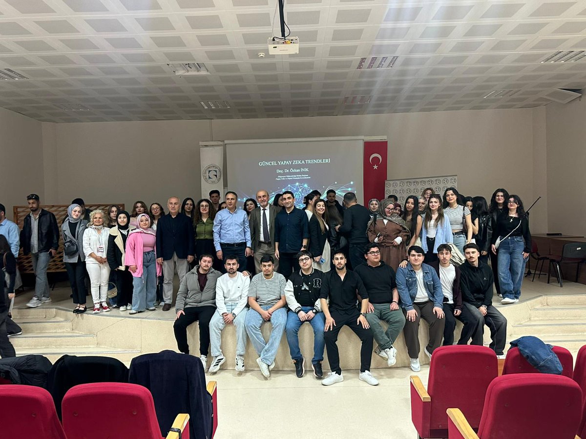 togudigiairesmi's tweet photo. 📢Yapay Zekâ ile Geleceğini Tasarla Etkinliği Erbaa Meslek Yüksekokulunda Gerçekleştirildi.✨ Haberin detayları için 👉🏻 https://t.co/nTCdgnuxSF
@toguresmi @profdrfatihylmz @togudigiairesmi
#yapayzekavedijitaldönüşümkoordinatörlüğü #yapayzeka #dijitaldönüşüm https://t.co/wlCYvJKVbf