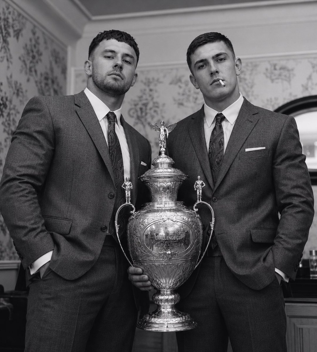 WiganFans_RL's tweet photo. Kray Twins of Wigan https://t.co/OO81JfFDHi