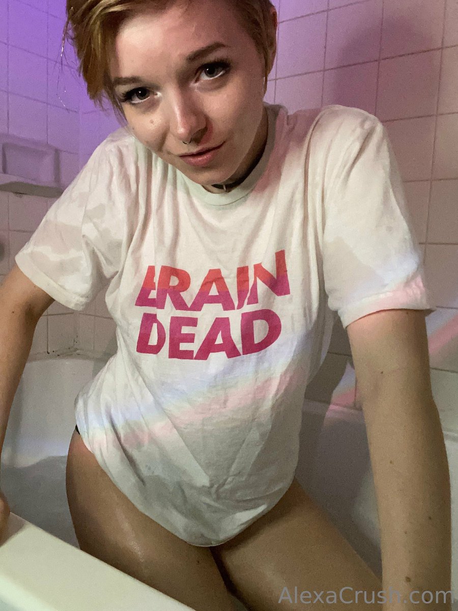 thealexacrush's tweet photo. Wet 💦 https://t.co/z1AjfI40UP