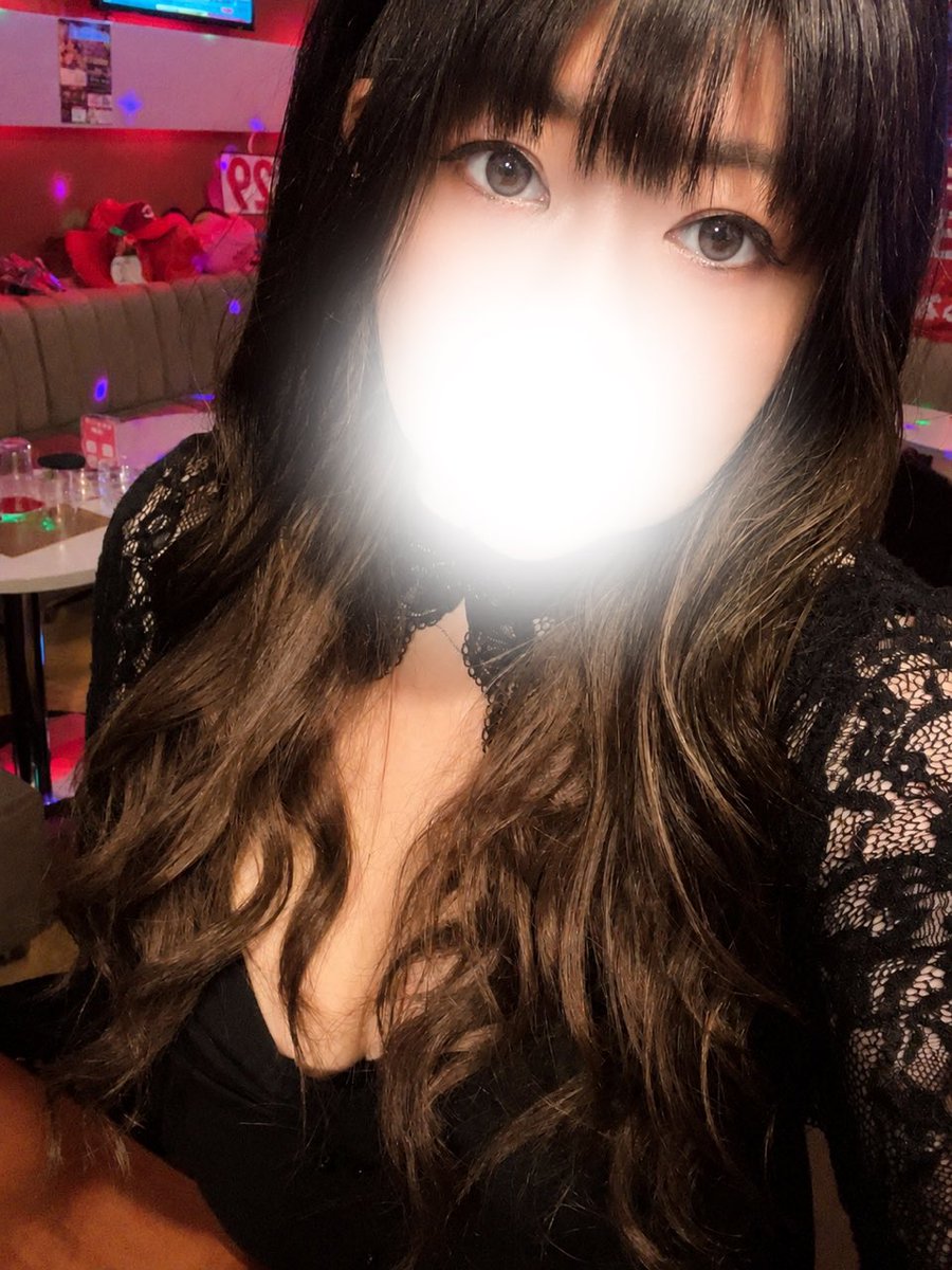 Cherry__sn's tweet photo. 髪の毛巻いても湿気でとれちゃうからテンション上がらんねぇ( ´-` ) https://t.co/rfYzxjmLDw