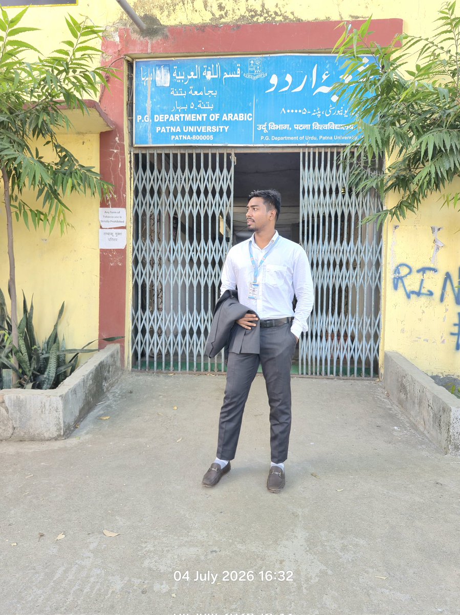 KarateZabir's tweet photo. Deptt. Of Urdu, Patna University, Patna.
#Complete #MasterOfArts #PatnaUniversity https://t.co/BMUaqme0lO