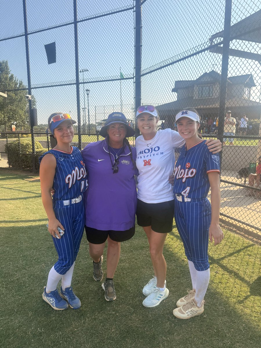 ZoeHoward04's tweet photo. Camp on July 1 in Spartanburg Tyger River. Got to work with some current D1 players and coaches to improve my skills! Big thank you to my teammates and coaches for supporting me!👊 https://t.co/Fln2mcwxdP
