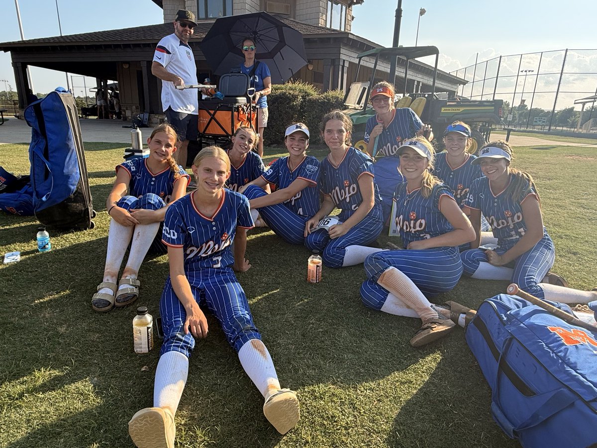ZoeHoward04's tweet photo. Camp on July 1 in Spartanburg Tyger River. Got to work with some current D1 players and coaches to improve my skills! Big thank you to my teammates and coaches for supporting me!👊 https://t.co/Fln2mcwxdP
