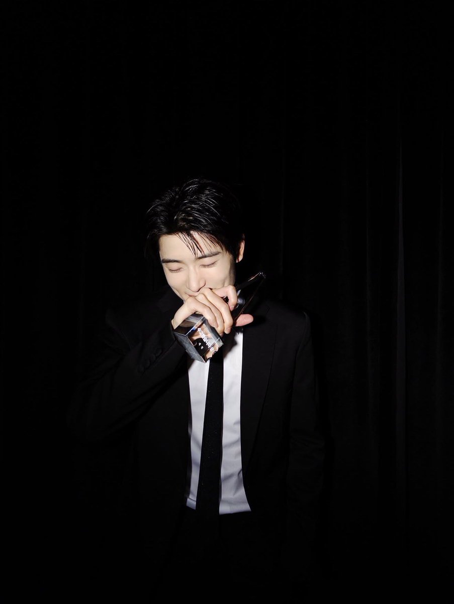 luvjshuc's tweet photo. 정재현좋당 🆙🆙🆙🆙🆙🆙 https://t.co/39NnfhWJjE