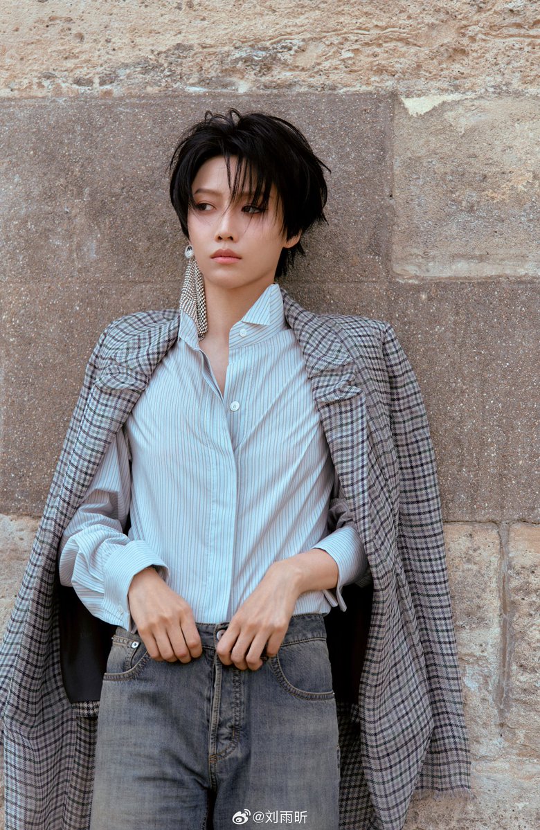 Seriane2004's tweet photo. @VogueFrance @Dior Global ambassador @XinLiulyx0420 shines in @Dior 🩵 https://t.co/gXJ5LFLCua
