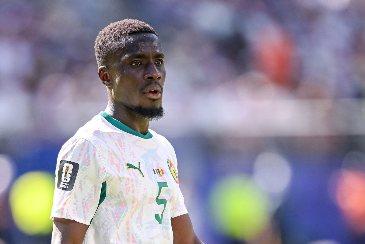 antisystemed's tweet photo. Pour moi Gana Gueye est notre Modric il doit jouer jusqu’à 40 ans et c’est le seul qui peut encore tenir le rythme. La coupe du monde 2030 sera sa dernière https://t.co/wBBq5tZK2f