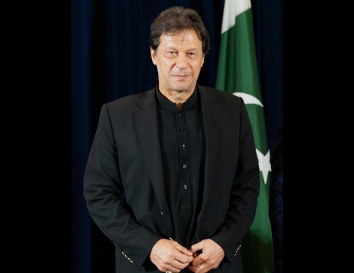 BaseerA49333066's tweet photo. #مزاحمت_سے_ہوگی_خان_کی_رہائی https://t.co/DxCNCpGclA