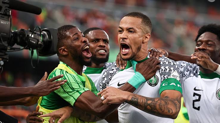 sportblitsX's tweet photo. William Troost-Ekong: 🗣️ "Missing out again only increases our desire to get Nigeria back to the World Cup. When you watch the African teams performing so well, you cannot help but think Nigeria would also have put in a strong performance."

"This serves as an important lesson." https://t.co/j6tLv5h7VZ