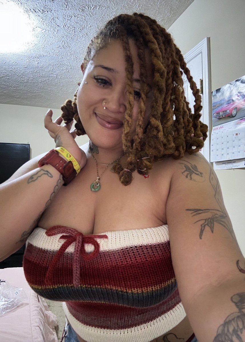 kyonigotchi's tweet photo. knit my tube top 👩🏽‍🍳 https://t.co/oI11xrbYEx
