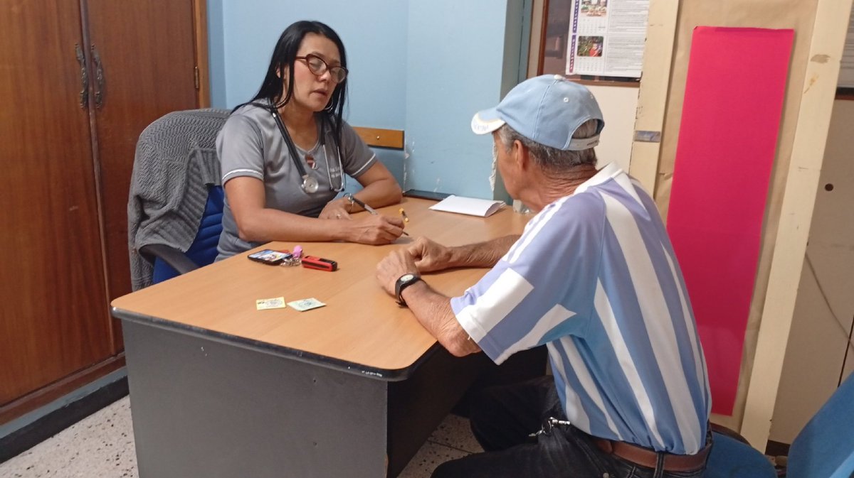 IpasmeOficial's tweet photo. En la Unidad Médica Mérida no nos detenemos.
El bienestar de la familia del sector educativo y de toda la comunidad merideña es nuestra máxima prioridad.
#Ipasme #SaludIntegral #Mérida https://t.co/Yt0FdlGXE8