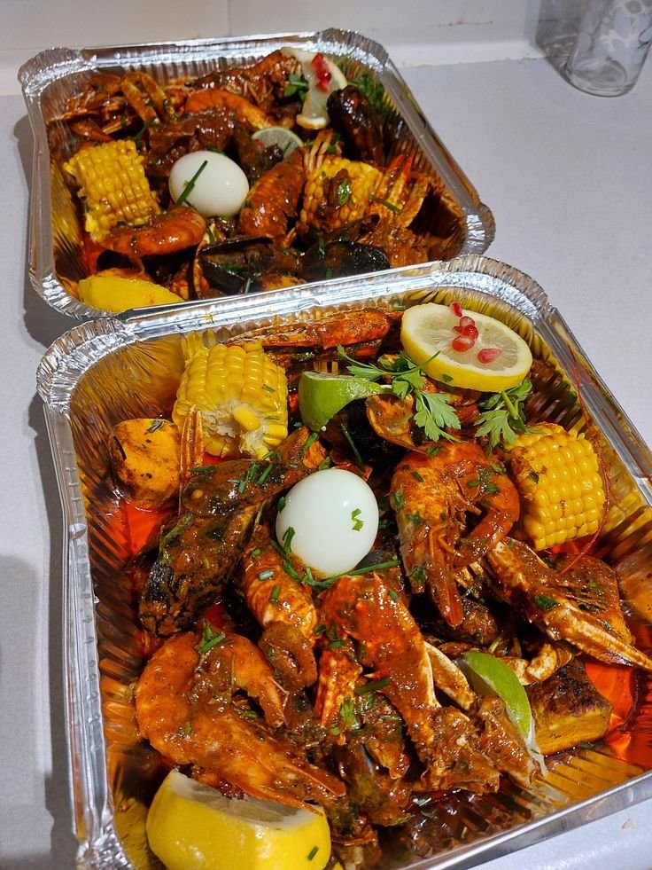 caeruleaphiile's tweet photo. BM seafood tumpah di kota orang, tau-tau jarak tempuhnya 25km sendiri. Ngga apa lah, sekalian jalan-jalan. 

Met makan warga @R0ENGKAD. https://t.co/bBuiV9mJk3