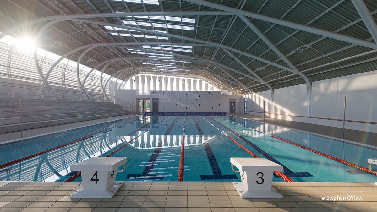 ArchDaily's tweet photo. Aquatic centres are evolving beyond places to swim, becoming social landmarks that connect recreation, landscape, and community. 

How can architecture transform water into a space that brings people together?

Follow the link to read more about this topic: https://t.co/zpxMCHlgXO